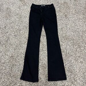 No boundaries mid rise boot cut jeans.